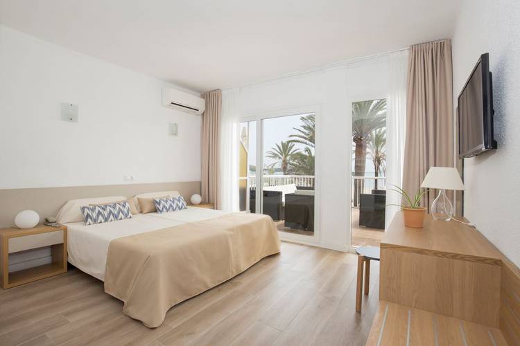 Twin/double room with sea views cabot romantic puerto pollença Twin/double room with sea views cabot romantic puerto pollença