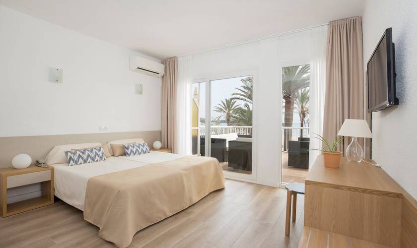 Camera doppia/twin con viste laterali sul mare Cabot Romantic Puerto Pollença Camera doppia/twin con viste laterali sul mare Cabot Romantic Puerto Pollença
