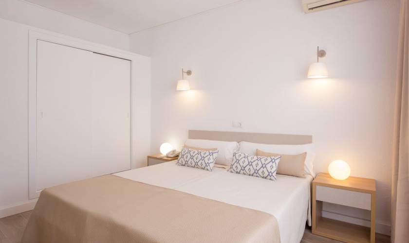 Twin/double room Cabot Romantic Puerto Pollença Twin/double room Cabot Romantic Puerto Pollença