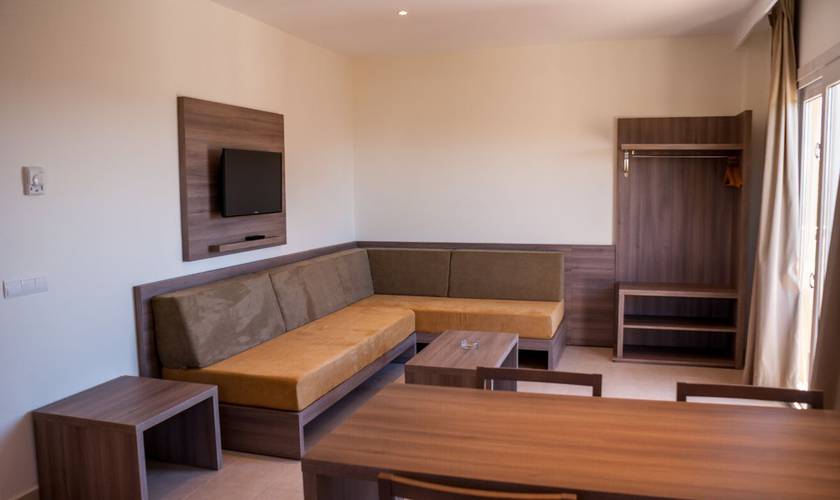 Apartment 1 room ground floor room with terrace Cabot Tres Torres Apartments Playa de Palma Apartment 1 room ground floor room with terrace Cabot Tres Torres Apartments Playa de Palma