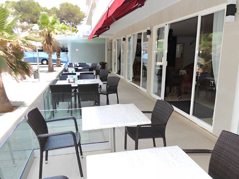 Bar avec terrasse extérieure  Cabot Playa Grande Playa de Palma