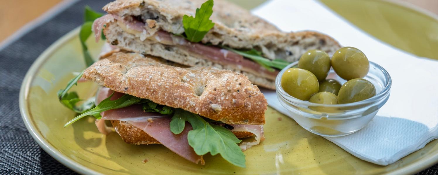 The Bar Cabot Hotels The Bar Cabot Hotels